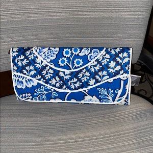 Vera Bradley clutch blue lagoonNWT!